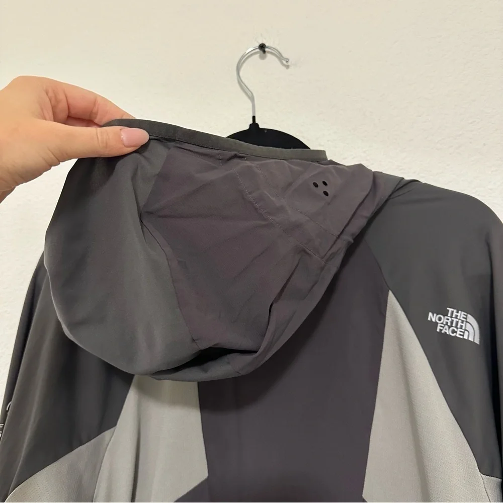 The North Face Flight Series Super Lightweight Windbreaker Jacket Size M Men’s